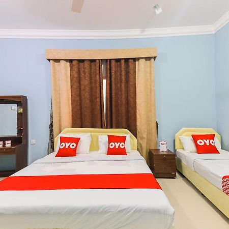 Super Oyo 110 Ras Al Hadd Guest House Экстерьер фото