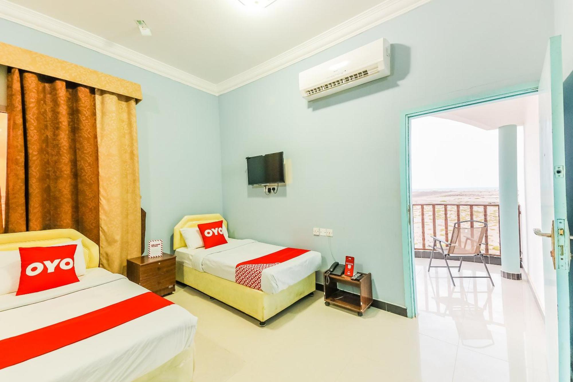 Super Oyo 110 Ras Al Hadd Guest House Экстерьер фото